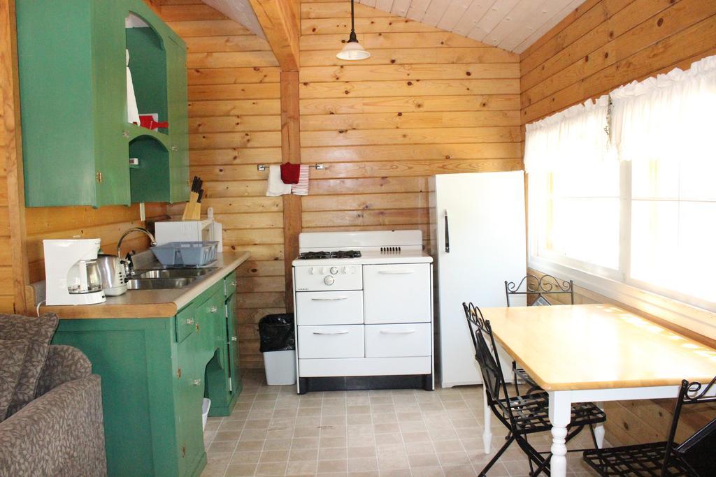 Twin Lakes Resort Bridgeport Quarto foto