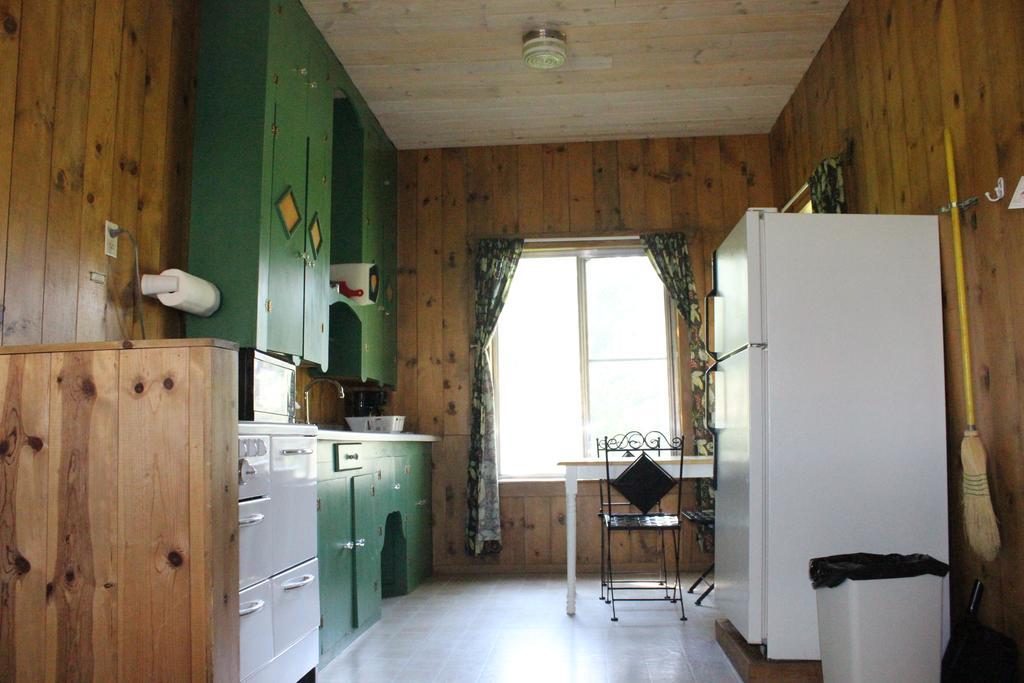 Twin Lakes Resort Bridgeport Quarto foto