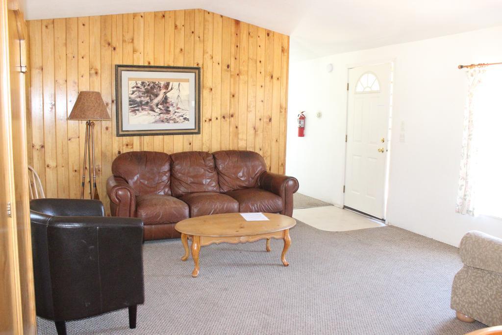Twin Lakes Resort Bridgeport Quarto foto