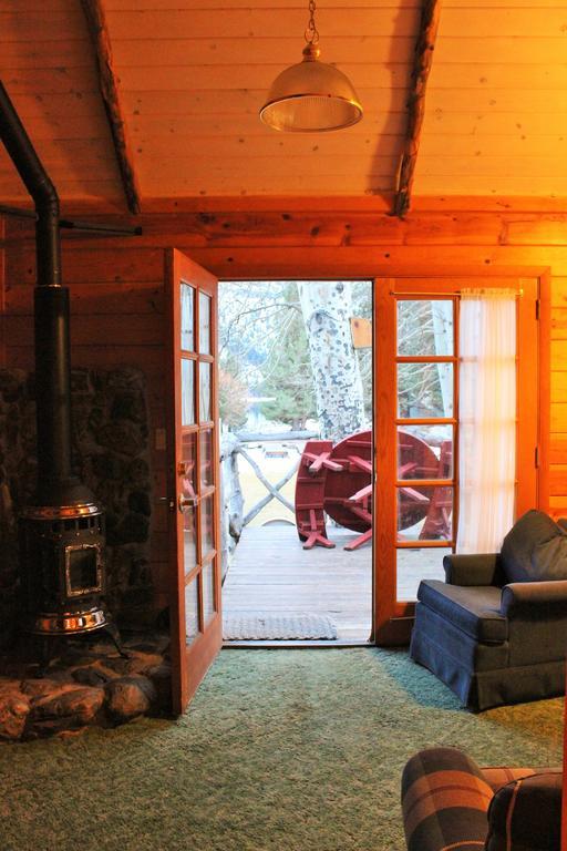 Twin Lakes Resort Bridgeport Quarto foto