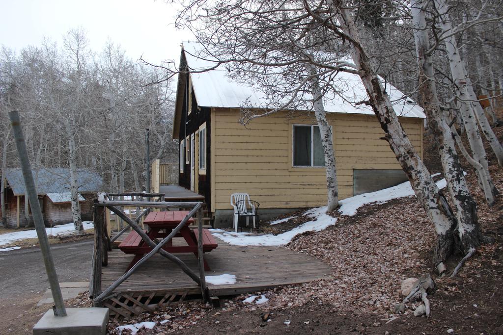 Twin Lakes Resort Bridgeport Quarto foto