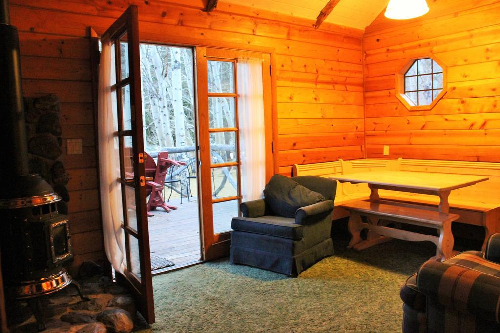 Twin Lakes Resort Bridgeport Quarto foto
