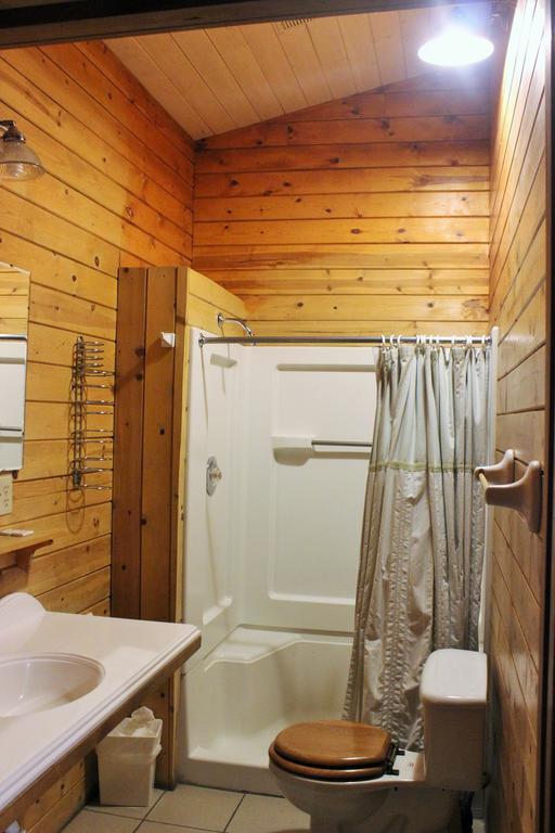 Twin Lakes Resort Bridgeport Quarto foto